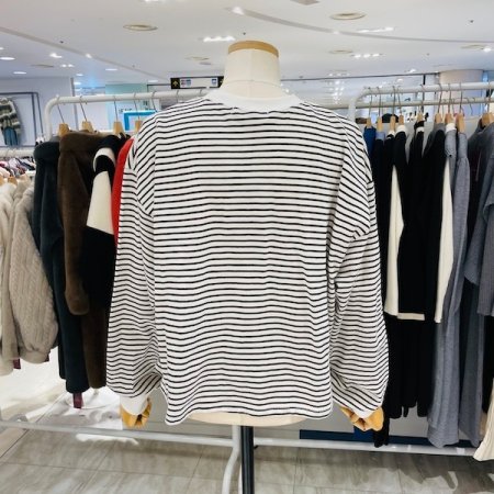 스마일 패치 크롭 티셔츠