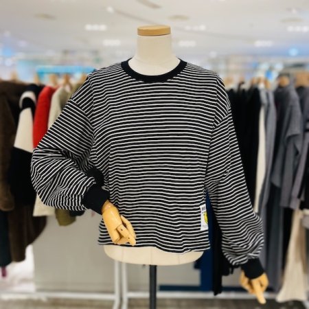 스마일 패치 크롭 티셔츠