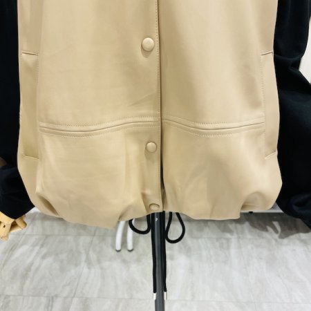 후드 밑단 벌룬 가죽 베스트