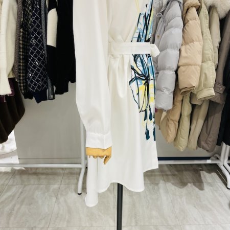 허리끈 롱 셔츠형 원피스