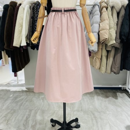 투핀턱 뒷밴딩 벨트 스커트