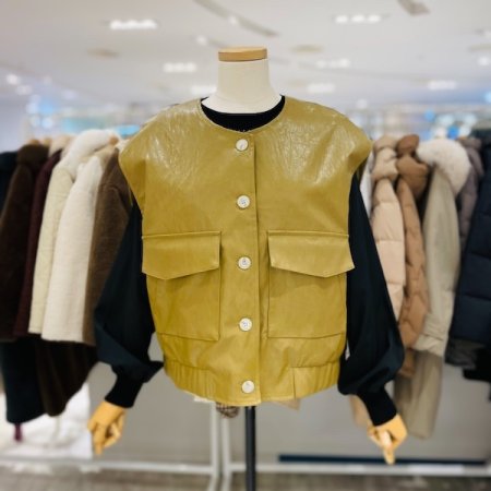 플랩 포켓 노카라 가죽 베스트