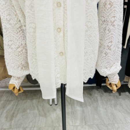 리본 레이스 블라우스