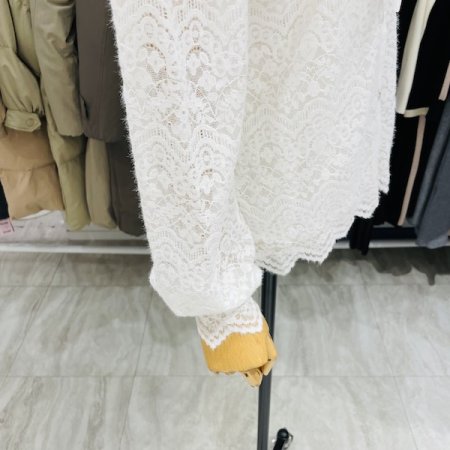 리본 레이스 블라우스