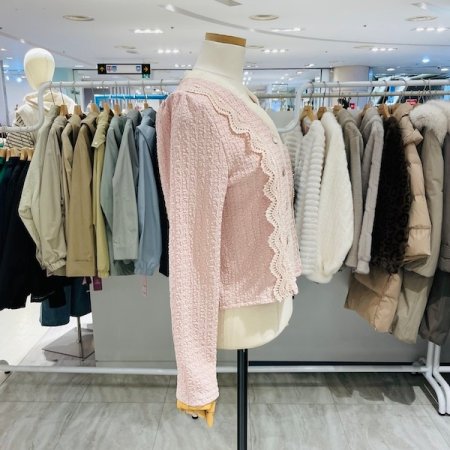 레이스 브이넥 숏 블라우스