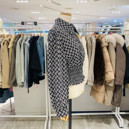 밑단 셔링 밴딩 숏 블라우스