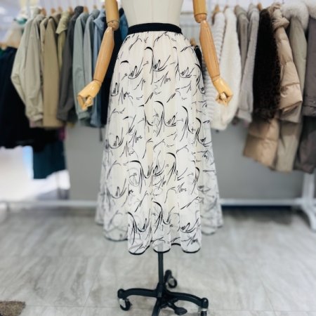 베일 레터링 스커트