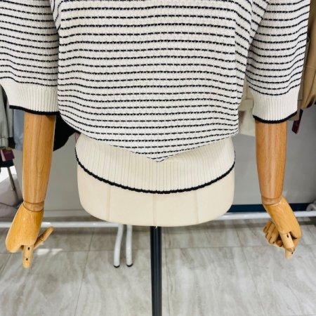 띠 배색 스트라이프 니트