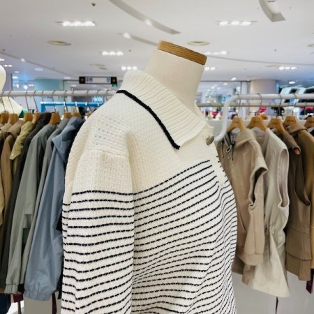 띠 배색 스트라이프 니트