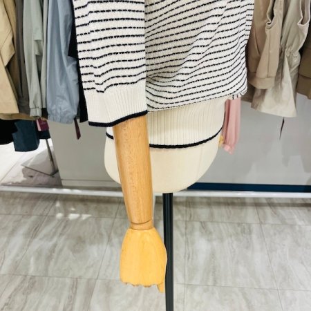 띠 배색 스트라이프 니트