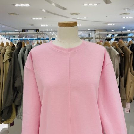 센터 절개 맨투맨 티셔츠