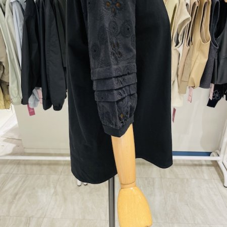 소매 레이스 하트 티셔츠