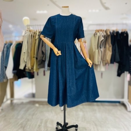뒷단추 데님 원피스