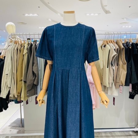 뒷단추 데님 원피스