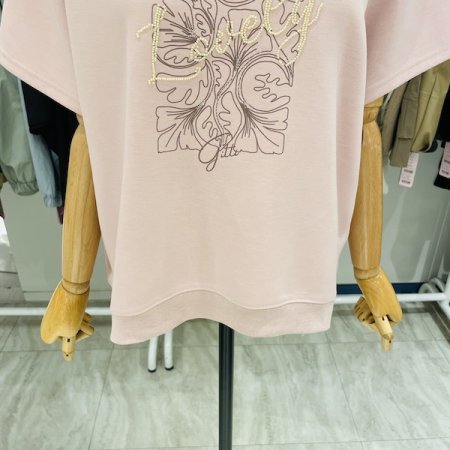 러블리 비즈 라운드티셔츠