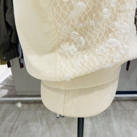 잔꽃 소매 시스루 니트