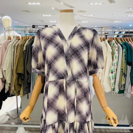 브이넥 체크 롱 원피스