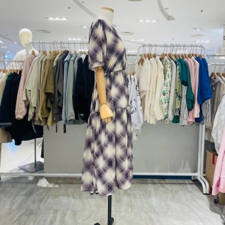 브이넥 체크 롱 원피스