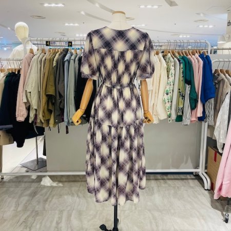 브이넥 체크 롱 원피스