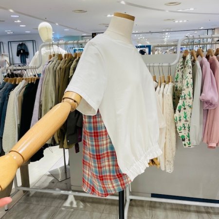 체크 뒷단추 티셔츠