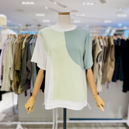 줄지 배색 라운드 티셔츠