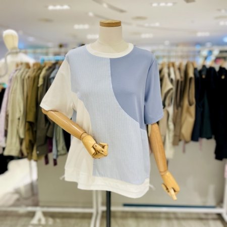줄지 배색 라운드 티셔츠