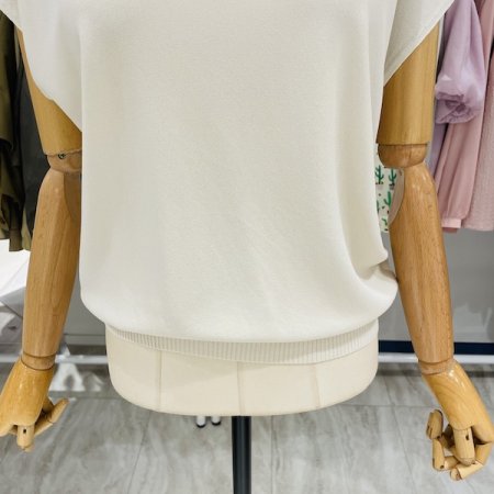 핫픽스 캡소매 니트