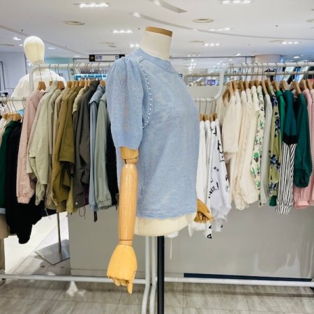 물결 넥 레이스 니트