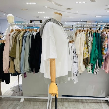 배색 포켓 후드 티셔츠