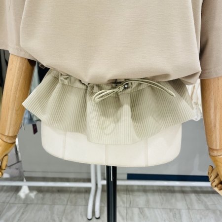 밑단 골지 배색 반팔티셔츠