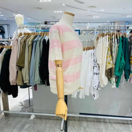 V넥 스트라이프 니트