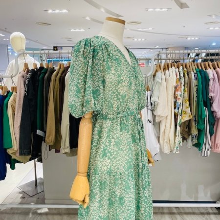 소매 퍼프 꽃 브이넥 원피스