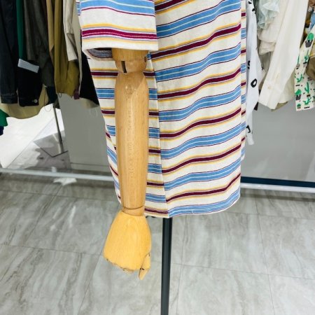 멀티컬러 반팔티셔츠