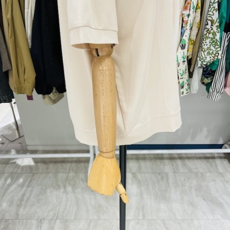 지그재그 스티치 반팔티셔츠