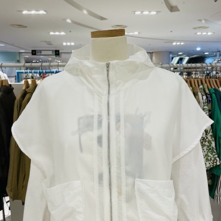 앞 포켓 배색 후드 조끼