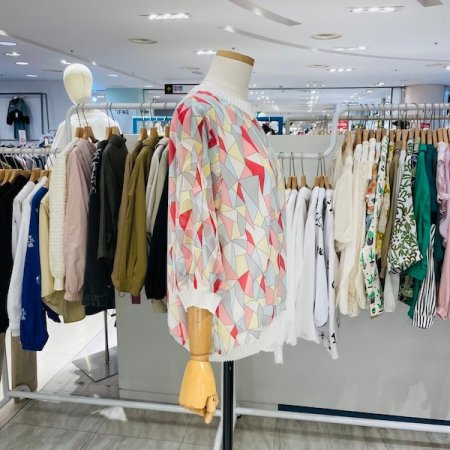 플리츠 배색 크리스탈 블라우스