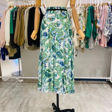 블랙끈 포인트 나염 스커트