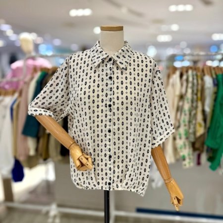 밑단 핀턱 나염 셔츠