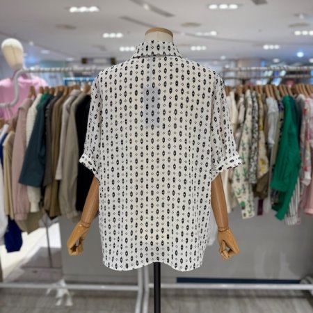 밑단 핀턱 나염 셔츠