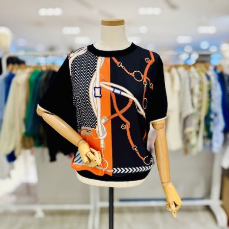 오렌지 체인 라운드 니트