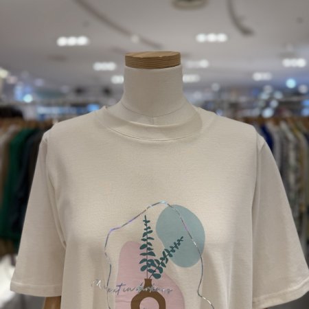 뒷단추 반밴딩 티셔츠