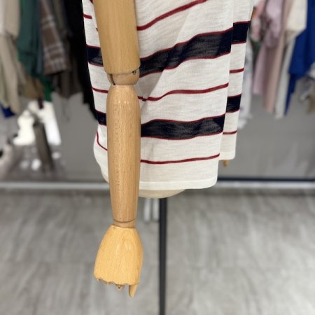 단가라 캡소매 니트