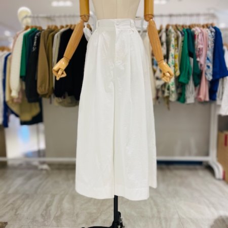 투버튼 핀턱 와이드 팬츠