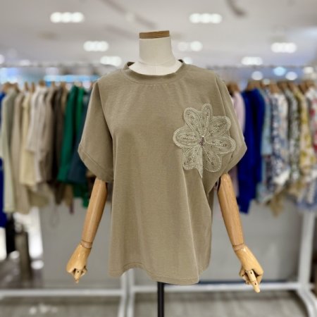 비즈 플라워 티셔츠