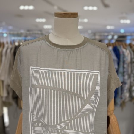 큰사각 라운드 티셔츠