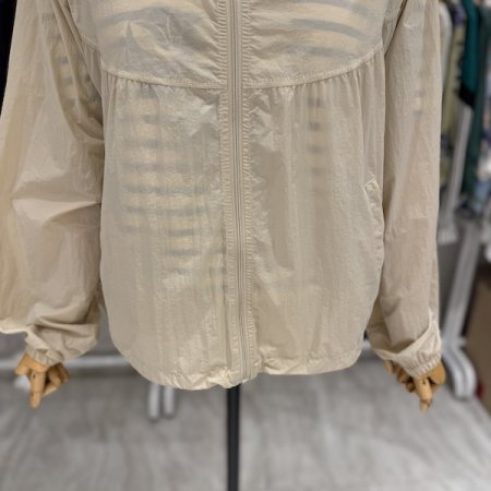 후드 절개 포인트 점퍼