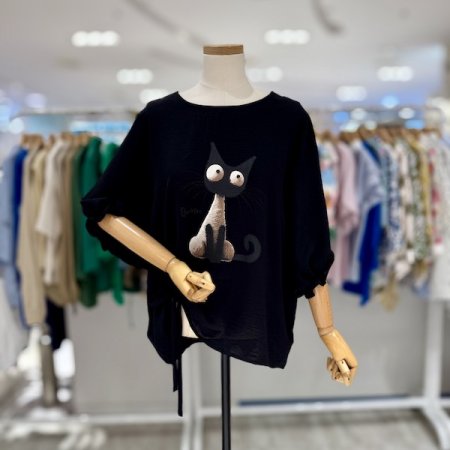 끈셔링 리본 캣 블라우스