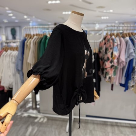 끈셔링 리본 캣 블라우스