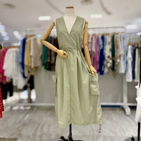 바스락 V넥 셔링 원피스