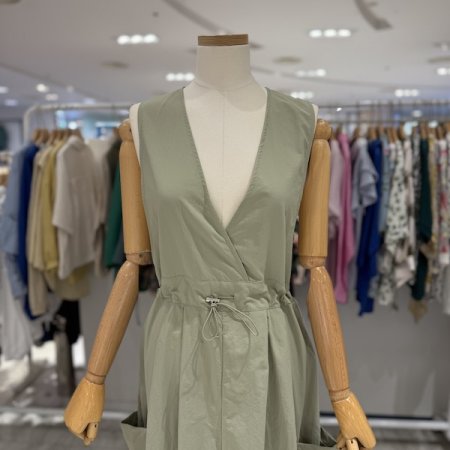 바스락 V넥 셔링 원피스